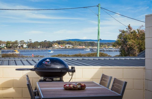 Merimbula Apartment | All Decked out at Penguin Mews Unit 9 - 2+ nights