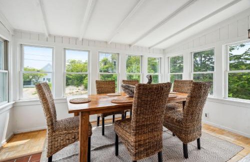 Newbury House | All Decked Out Grill 5 Min Walk to Beach AC