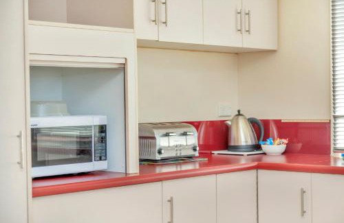 Port Willunga House | All Decked Out - Port Willunga - C21 SouthCoast Holidays