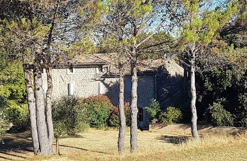 La Tour-d'Aigues House | All-inclusive stay with themed activities in Provence