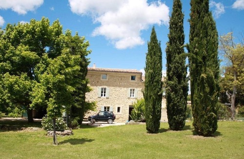 La Tour-d'Aigues House | All-inclusive stay with themed activities in Provence