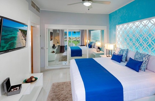 Punta Cana Resort | All-Inclusive Premium Suite (Seaview Balcony) at Grand Sirenis Punta Cana Resort