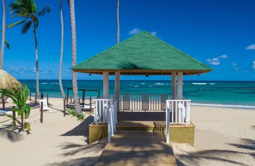 Punta Cana Resort | All-Inclusive Premium Suite (Seaview Balcony) at Grand Sirenis Punta Cana Resort