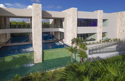 Akumal Resort | All-Inclusive Premium Mini-Suite at Grand Sirenis Riviera Maya Resort and Spa