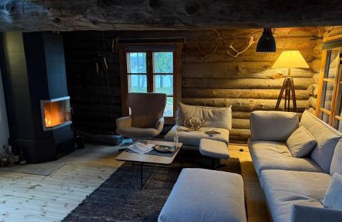 Rovaniemi Villa | All-Inclusive Private Island with Lake View