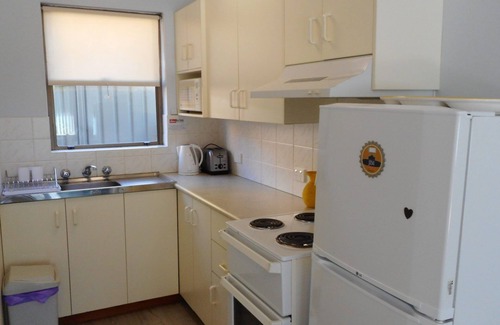 South West Rocks Apartment | All Linen Included * Air Conditioning * Central Beach Location *