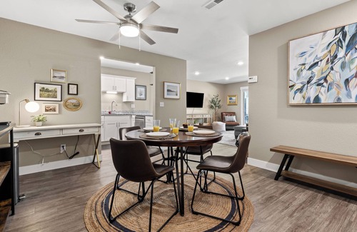 Bountiful Condo | All New Mid-Term, Centrally Located Retreat