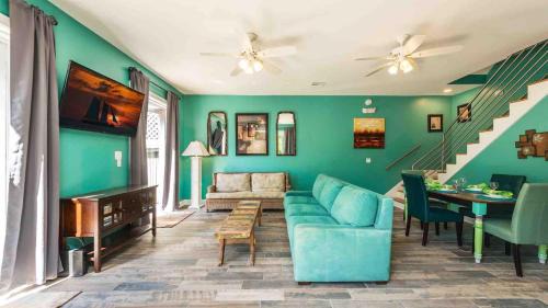 Downtown House | All Together Now by Last Key Realty