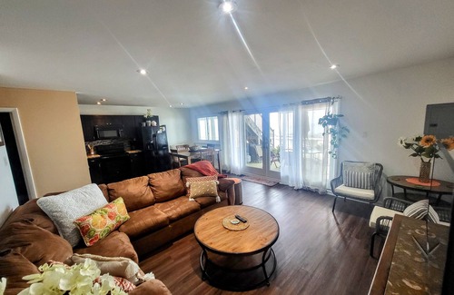 Anglesea House | All Updated - Ocean Front North Wildwood Hm!