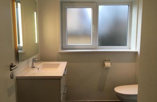 Tjaereborg Apartment | Allerupvej st tv 007
