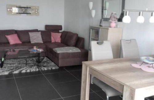 Christazhofen Apartment | Allgäu gemütliche, moderne Wohnung mit Garten-Pool