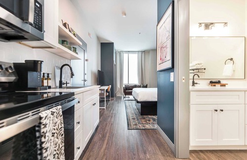 Macon Apartment | Allman Bros-Inspired Stay | Next to Mercer Music