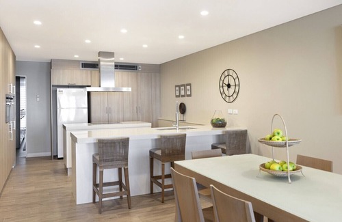 Dee Why Apartment | Allure on The Beach - BEACHFRONT - Wi-Fi