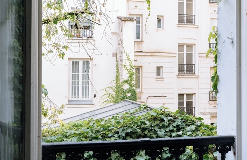 Grenelle Apartment | Alluring 1BD Apartment 5 min to the Eiffel Tower!