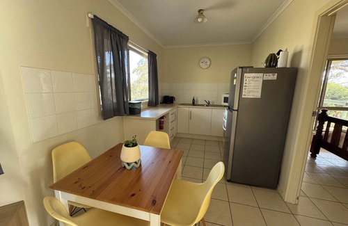 Yankalilla Villa | Allusion Farmstay & Vineyard- Unit Cab Sav