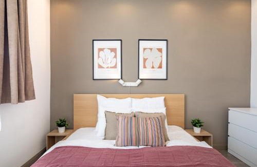 Erzsebetvaros Apartment | Alma - Sunny central three bedroom apartment