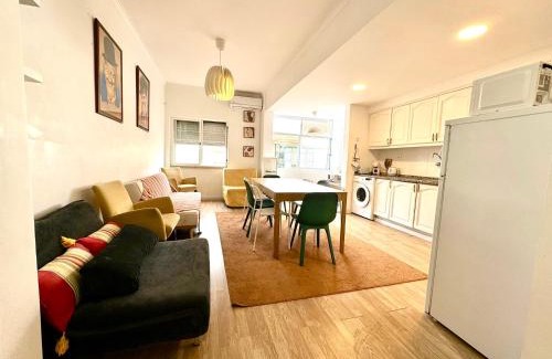 Cova da Piedade Apartment | Almada big flat next To Lisbon and Caparica beach