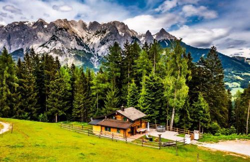 Werfen House | Almfrieden