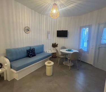 Herronisos Apartment | Almires 1-Stay 20m from Aegean Sea