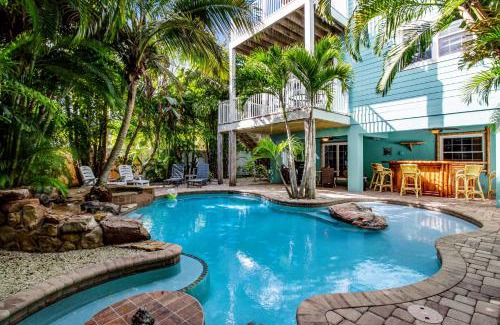 Holmes Beach House | Almost Gulf Front