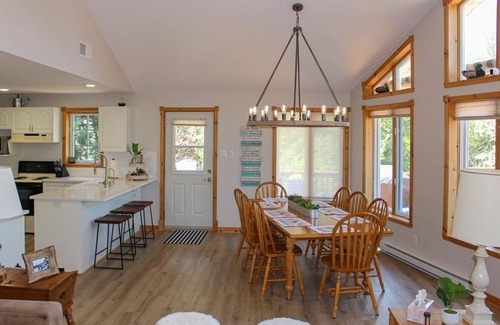 Arden Cottage | Almost Heaven on Big Gull - Newly Renovated Waterfront Cottage w/WiFi, A/C
