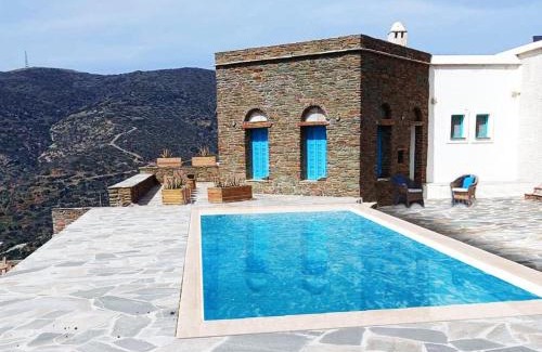 Ydrousa Apartment | "Aloe On the Rock" by Explore Andros