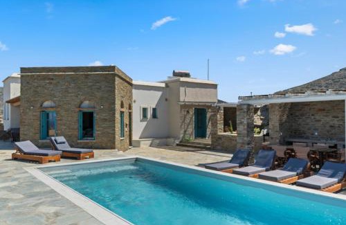 Ydrousa Apartment | "Aloe On the Rock" by Explore Andros