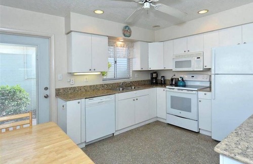 Aloha Kai Villa | Aloha Kai - Unit 27 Beautiful 2 bedroom