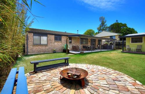 Shoalhaven Heads House | Aloha - Short Drive to Berry & The Beach - Fireplace and Firepit