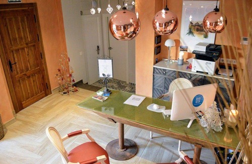 Albaicin Hostel | Alojamiento con encanto La Luna en el Alba