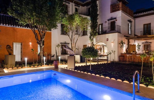 Albaicin Hostel | Alojamiento con encanto La Luna en el Alba