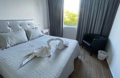 Conil de la Frontera City Center Hotel | Alojamiento Saturno 1
