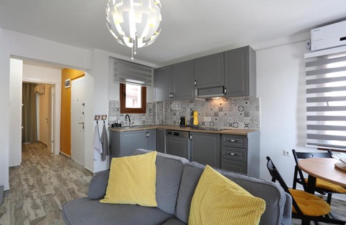 Akyaka City Center Apartment | Alp Suites Limon