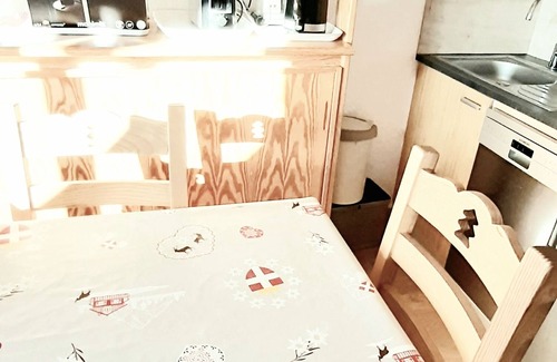 Eclose-Est Apartment | Alpe d'Huez ski resort : center - ideal for ski bike - amazing view ►place to be