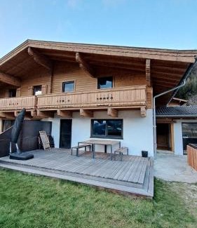Bramberg am Wildkogel House | Alpen Chalet Bramberg
