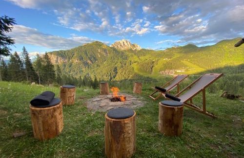Sonnenalpe Nassfeld Ski Chalet | Alpen Chalet mit Bergblick