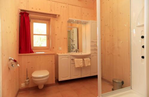 Seeon-Seebruck House | Alpenchalets Hotel Lambach