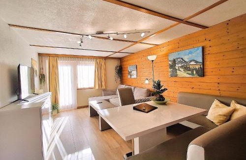 Schruns Apartment | Alpenfeder Landhaus Heidi Top 2
