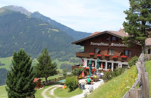 Schoenberg im Stubaital Hotel | Alpengasthaus Gleinserhof