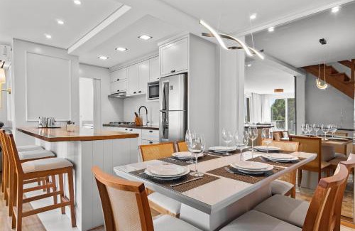 Tirol Apartment | Alpes da Montanha Duplex 2 dorm by Achei Gramado