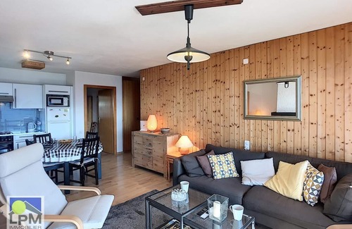 Leysin Apartment | Alpha B42 Modern south-facing 3,5-piece (60 m2) apartment with a fantastic view of the Alps. Situate