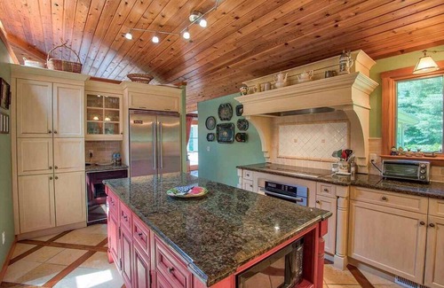 Stowe Area House | Alpine Chateau Stowe-7 BR-6 bath-Game Room, Firepit, Pool!