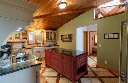Stowe Area House | Alpine Chateau Stowe-7 BR-6 bath-Game Room, Firepit, Pool!
