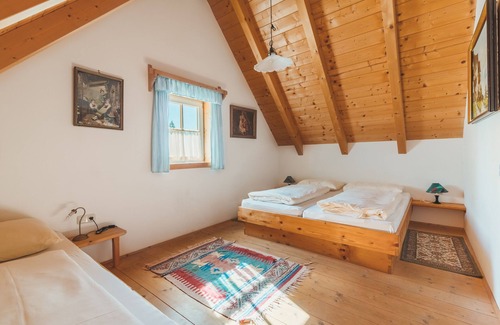 Bad Sankt Leonhard im Lavanttal Cabin | Alpine hut for up to 12 people