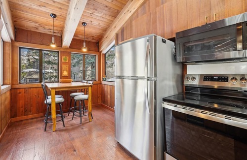 Alpine Meadows House | Alpine Meadows Mineral Springs Getaway
