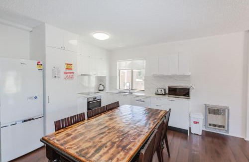 Jindabyne Apartment | Alpine Mountain View 34