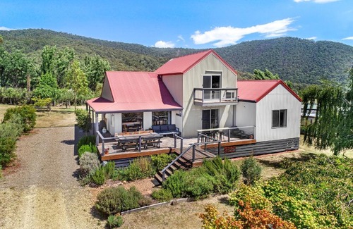 Merrijig House | Alpine Twin Heights