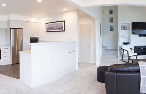 Fernhill House | Alpine Vista - Breath Taking Views of Queenstown