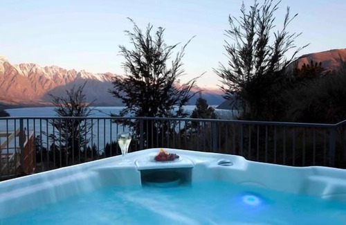 Fernhill House | Alpine Vista - Breath Taking Views of Queenstown