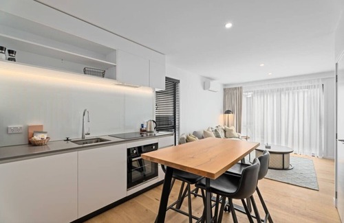 Albert Town Apartment | Alps and Lake Retreat Wanaka